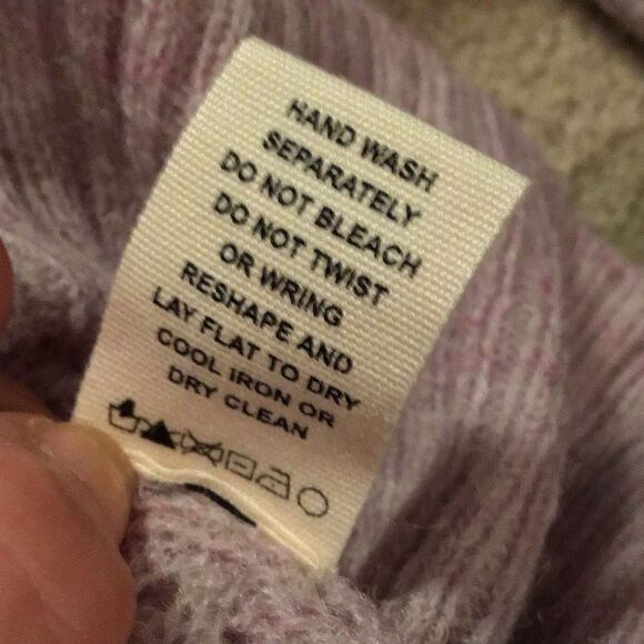 Chelsea & Violet Aurora Borealis Lilac Sweater NWT - Picture 7 of 7